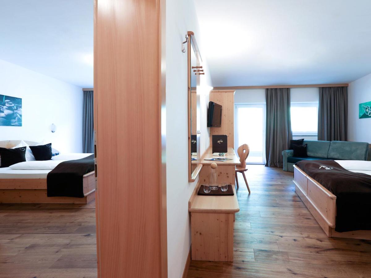 Hotel Alpin コッレ・イザルコ エクステリア 写真