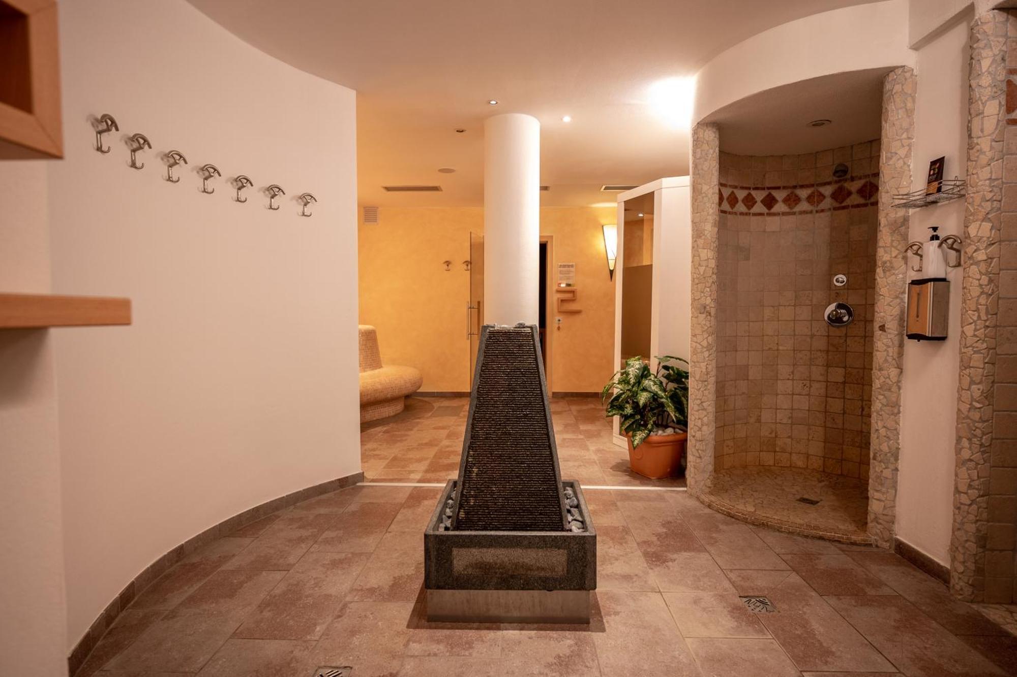 Hotel Alpin コッレ・イザルコ エクステリア 写真