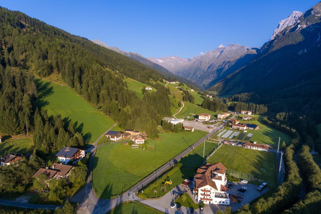 Hotel Alpin コッレ・イザルコ エクステリア 写真