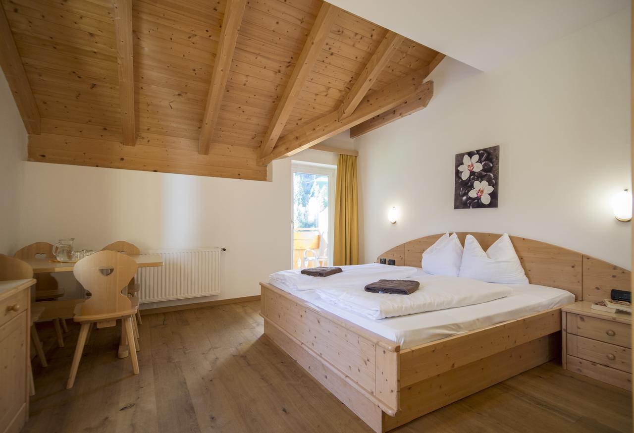 Hotel Alpin コッレ・イザルコ エクステリア 写真