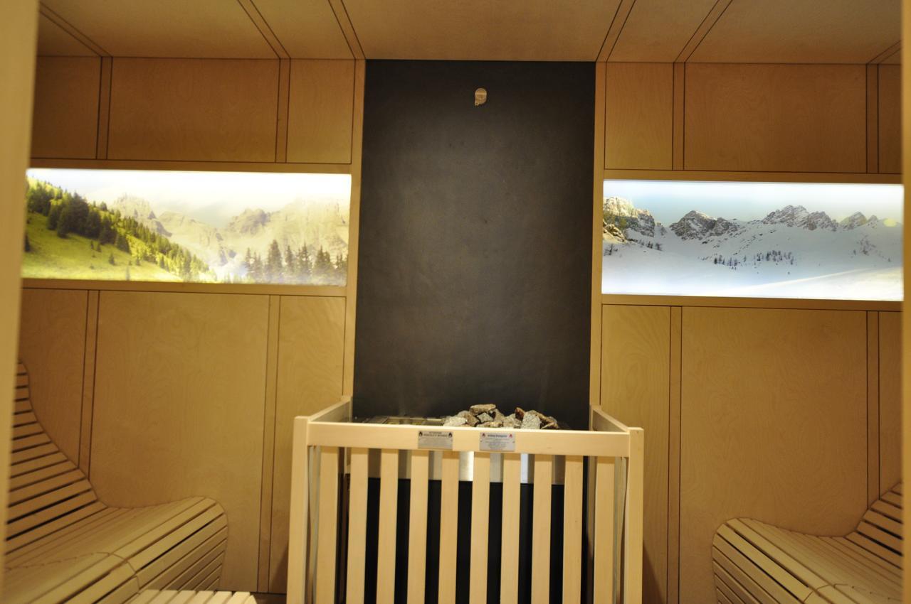 Hotel Alpin コッレ・イザルコ エクステリア 写真